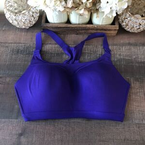 Incredible by Victoria’s Secret Sports Bra